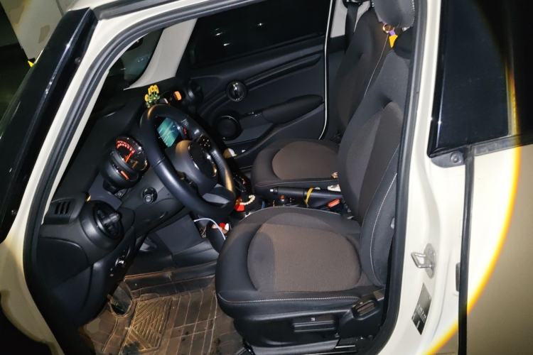 Used MINI 2021 1.5T ONE Five-Door Version Left Front Seat