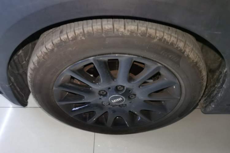 Used MINI 2021 1.5T COOPER Classic Edition Five-Door Version Left Front Wheel Hub
