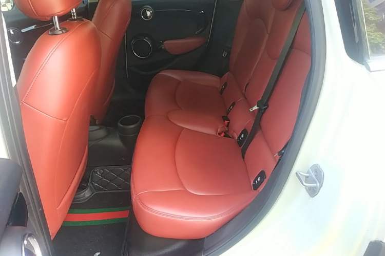 Used MINI 2021 1.5T ONE PLUS Five-Door Edition Left Rear Seat