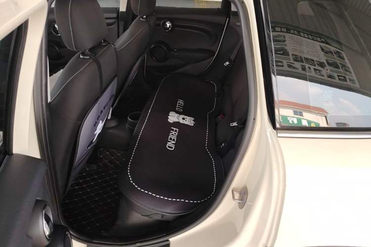 Used MINI 2021 1.5T ONE Five-Door Version Left Rear Seat