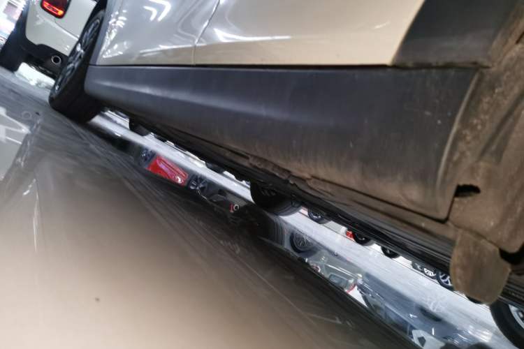 Used MINI 2021 1.5T COOPER Classic Edition Five-Door Version Left Side Sill