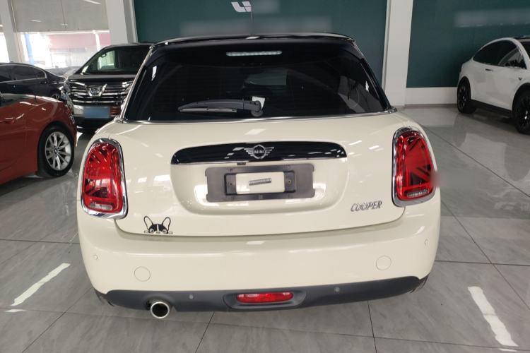 Used MINI 2021 1.5T COOPER Classic Edition Five-Door Version Rear