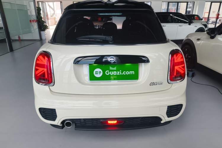 Used MINI 2021 1.5T COOPER Racing Edition Five-Door Model Rear