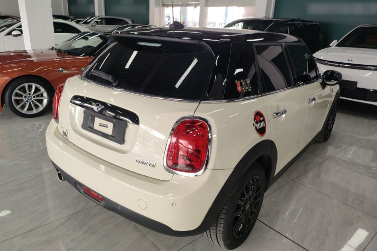 Used MINI 2021 1.5T COOPER Classic Edition Five-Door Version Rear Right 45 Deg