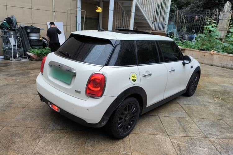 Used MINI 2021 1.5T ONE PLUS Five-Door Edition Rear Right 45 Deg