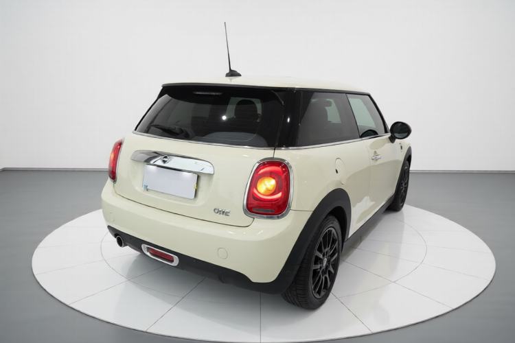 Used MINI 2021 1.5T ONE PLUS Rear Right 45 Deg