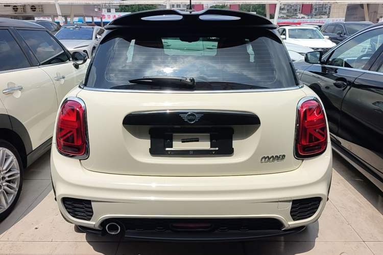 Used MINI 2021 1.5T COOPER Racing Driver Rear