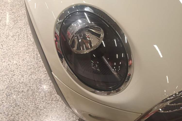 Used MINI 2021 1.5T ONE PLUS Right Front Headlight