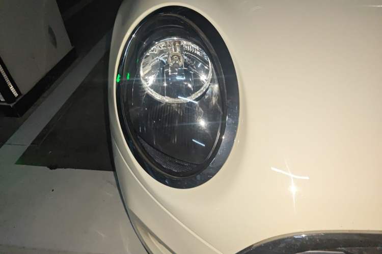 Used MINI 2021 1.5T ONE PLUS Five-Door Edition Right Front Headlight