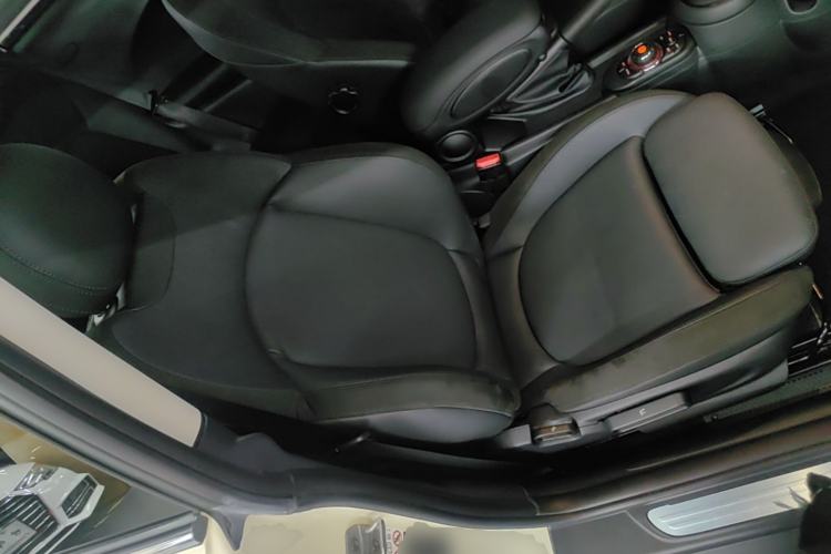 Used MINI 2021 1.5T COOPER Artist Right Front Seat