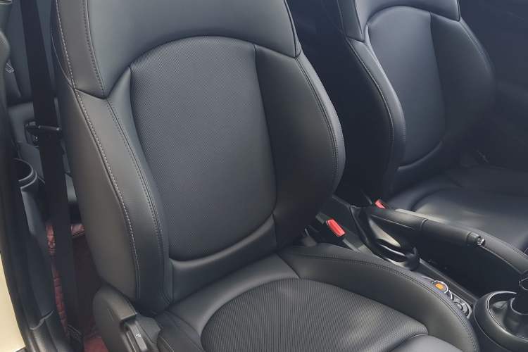Used MINI 2021 1.5T COOPER Classic Edition Right Front Seat