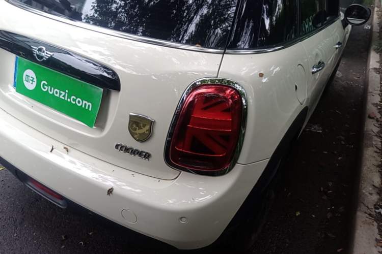 Used MINI 2021 1.5T COOPER Artist Five-Door Edition Right Rear Taillight