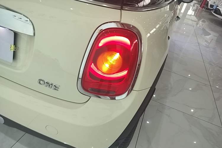 Used MINI 2021 1.5T ONE PLUS Right Rear Taillight