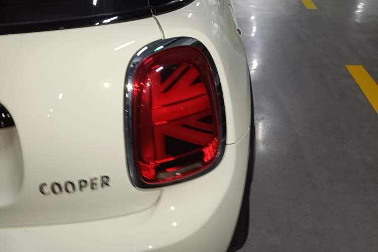 Used MINI 2021 1.5T COOPER Classic Edition Right Rear Taillight