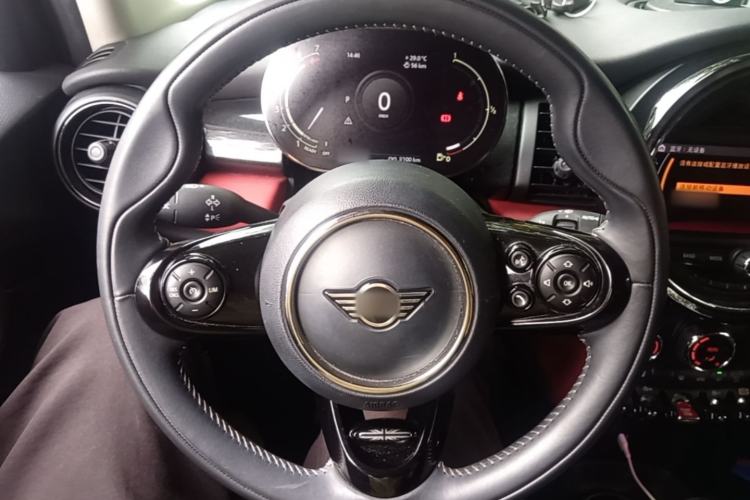 Used MINI 2021 1.5T COOPER Artist Five-Door Edition Steering Wheel
