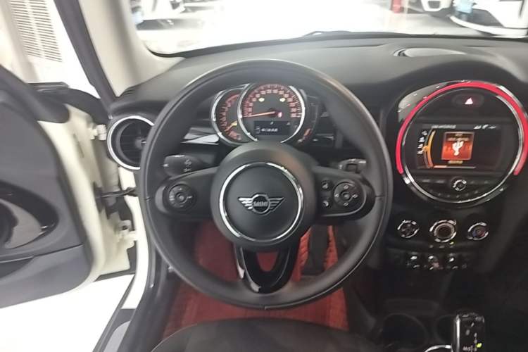 Used MINI 2021 1.5T ONE PLUS Steering Wheel