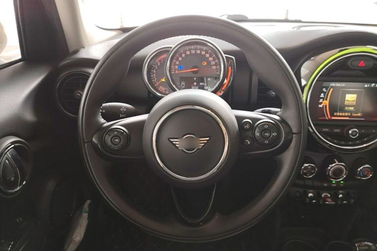Used MINI 2021 1.5T ONE Five-Door Version Steering Wheel
