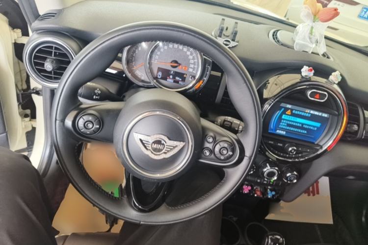 Used MINI 2021 1.5T ONE PLUS Steering Wheel