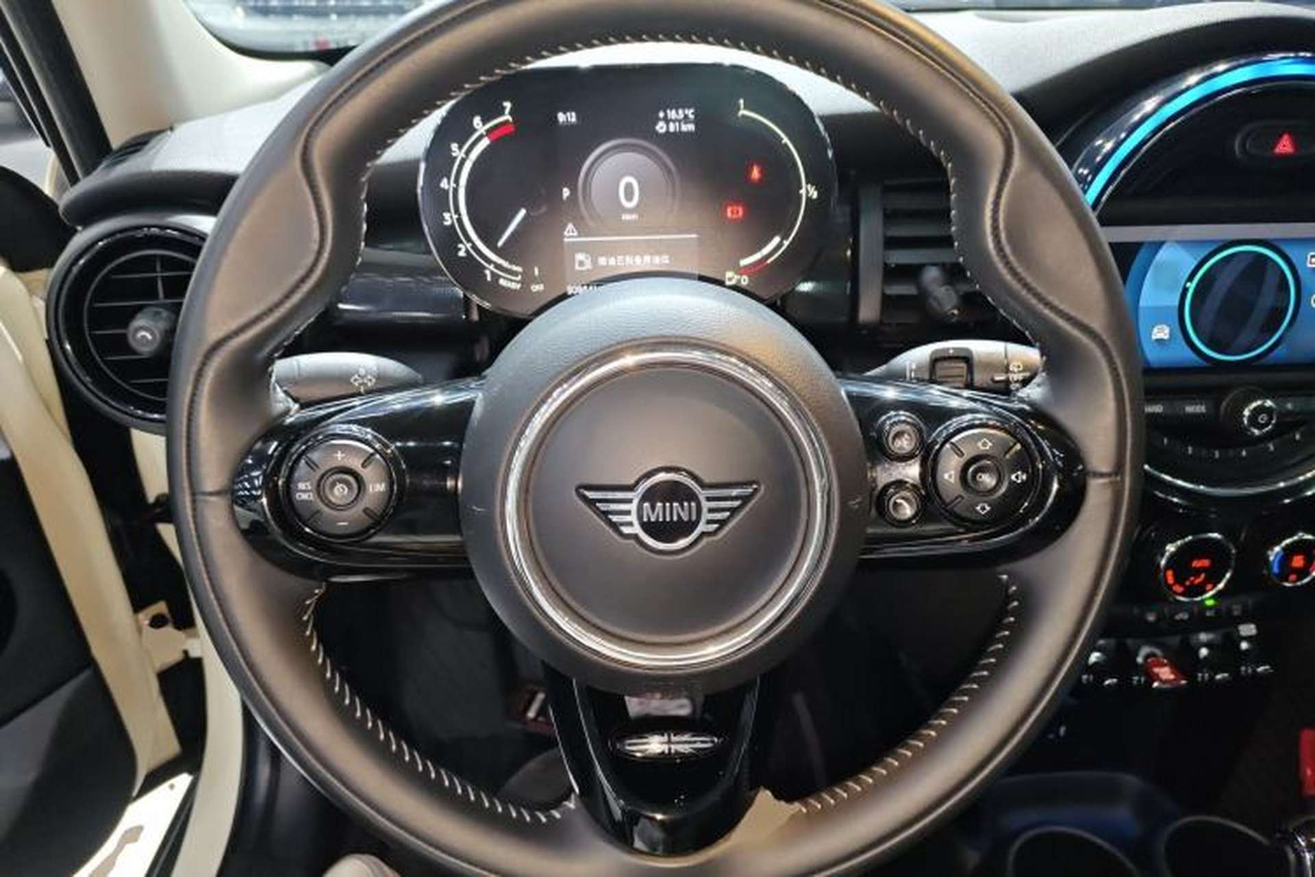 Used MINI 2021 1.5T COOPER Artist Five-Door Edition Steering Wheel