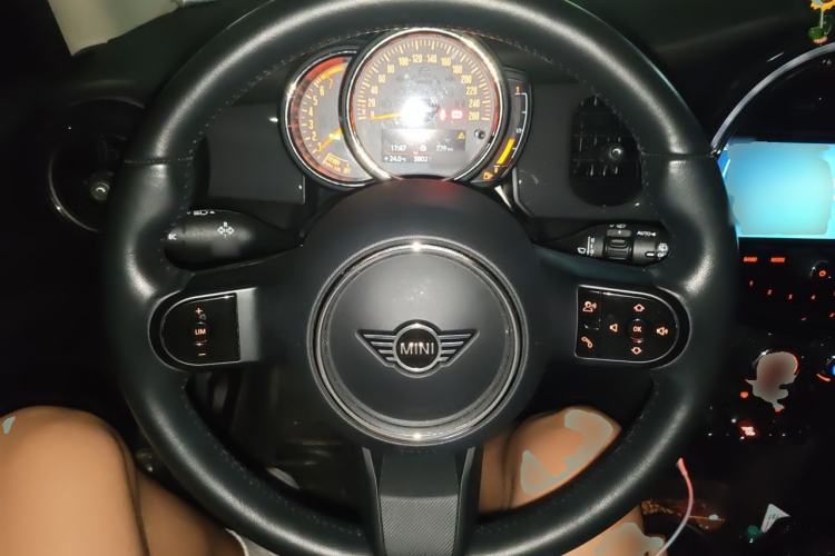 Used MINI 2021 1.5T ONE Five-Door Version Steering Wheel