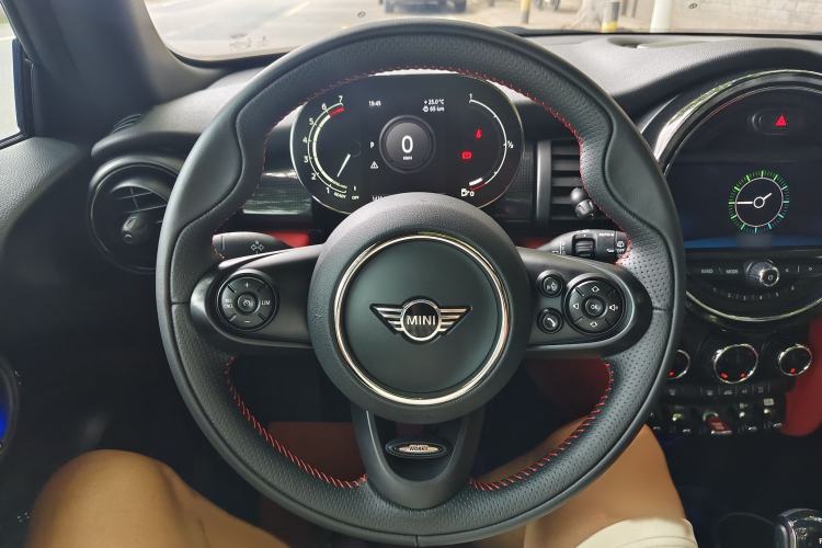 Used MINI 2021 1.5T COOPER Racing Driver Steering Wheel