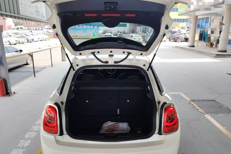 Used MINI 2021 1.5T ONE Five-Door Version Trunk