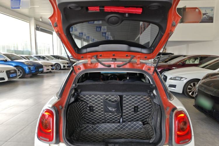 Used MINI 2021 1.5T ONE Five-Door Version Trunk