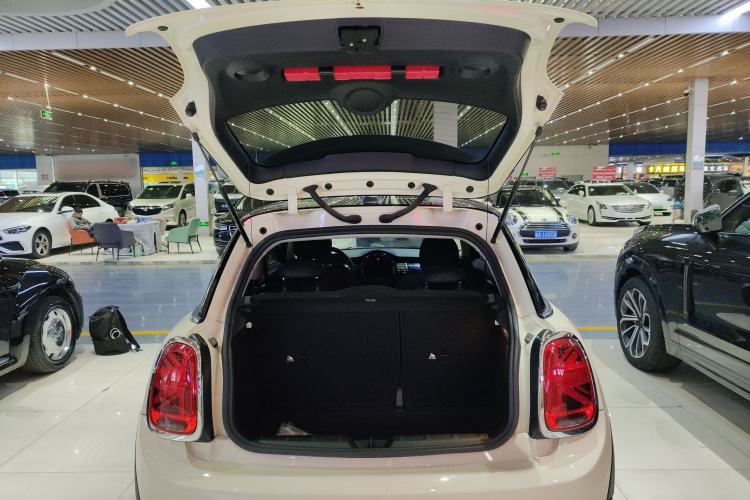 Used MINI 2021 1.5T COOPER Classic Edition Trunk