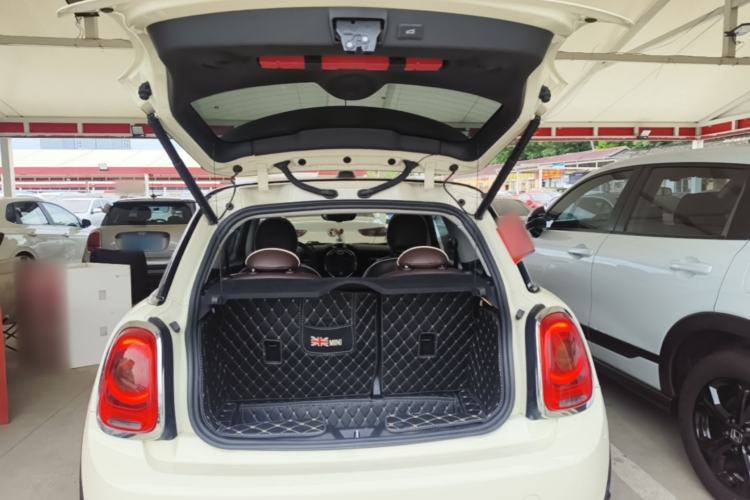 Used MINI 2021 1.5T ONE PLUS Trunk