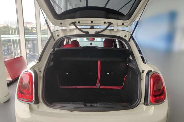 Used MINI 2021 1.5T ONE Five-Door Version Trunk