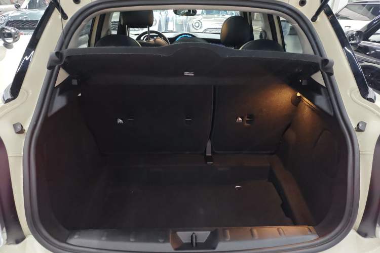 Used MINI 2021 1.5T COOPER Artist Five-Door Edition Trunk