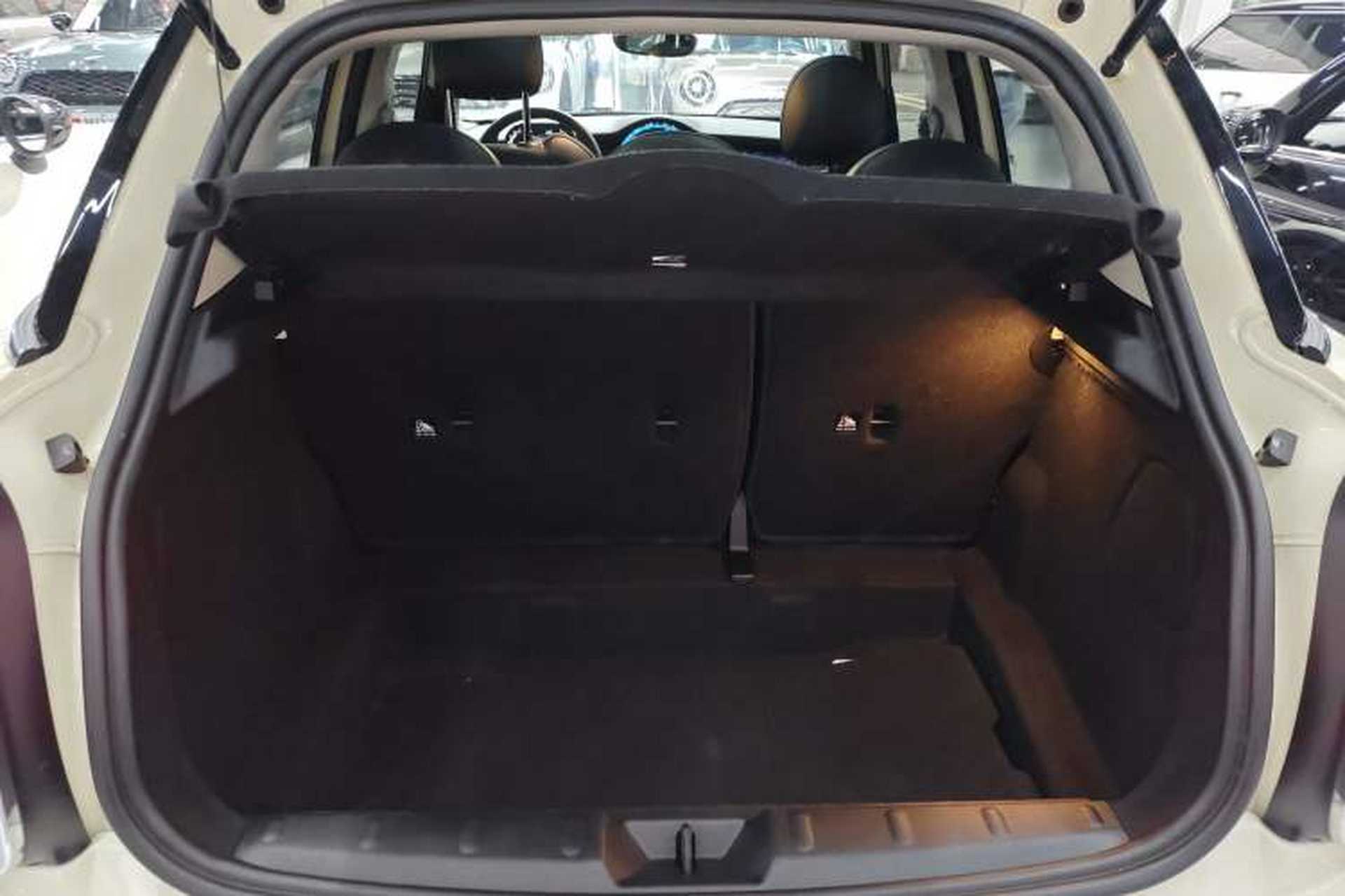 Used MINI 2021 1.5T COOPER Artist Five-Door Edition Trunk