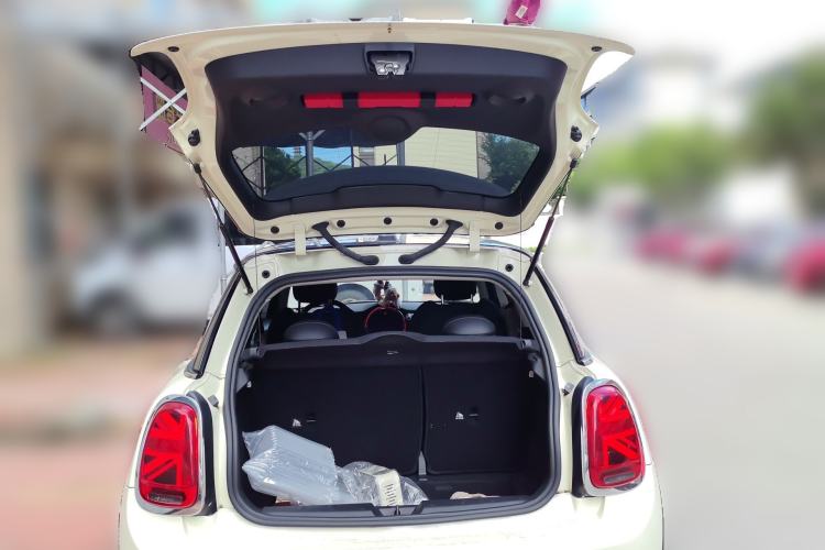 Used MINI 2021 1.5T COOPER Classic Edition Trunk