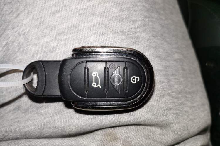Used MINI 2021 1.5T COOPER Classic Edition Five-Door Version Vehicle Key