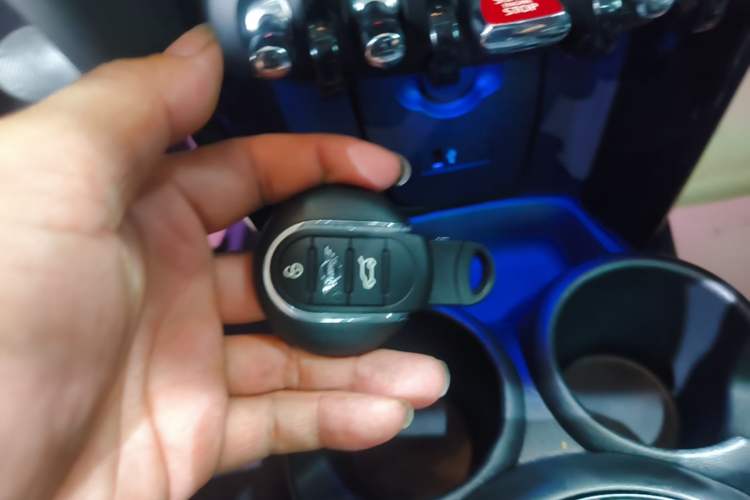 Used MINI 2021 1.5T COOPER Classic Edition Five-Door Version Vehicle Key