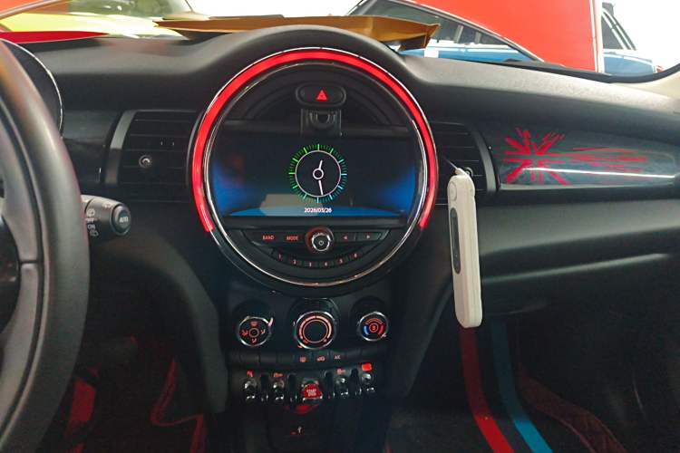 Used MINI 2021 1.5T COOPER Classic Edition Five-Door Version Audio And AC Panel