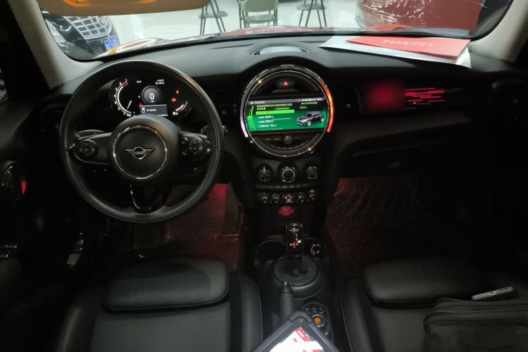 Used MINI 2021 1.5T COOPER Classic Edition Five-Door Version Center Console