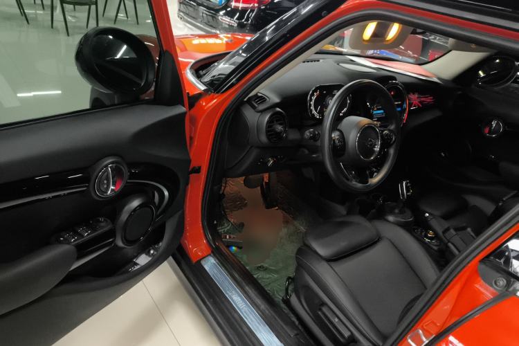 Used MINI 2021 1.5T COOPER Classic Edition Five-Door Version Driver Seat