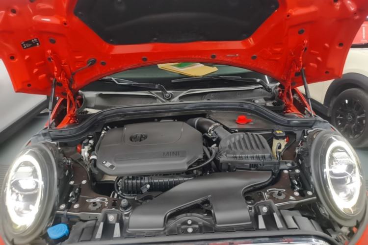 Used MINI 2021 1.5T COOPER Classic Edition Five-Door Version Engine Bay