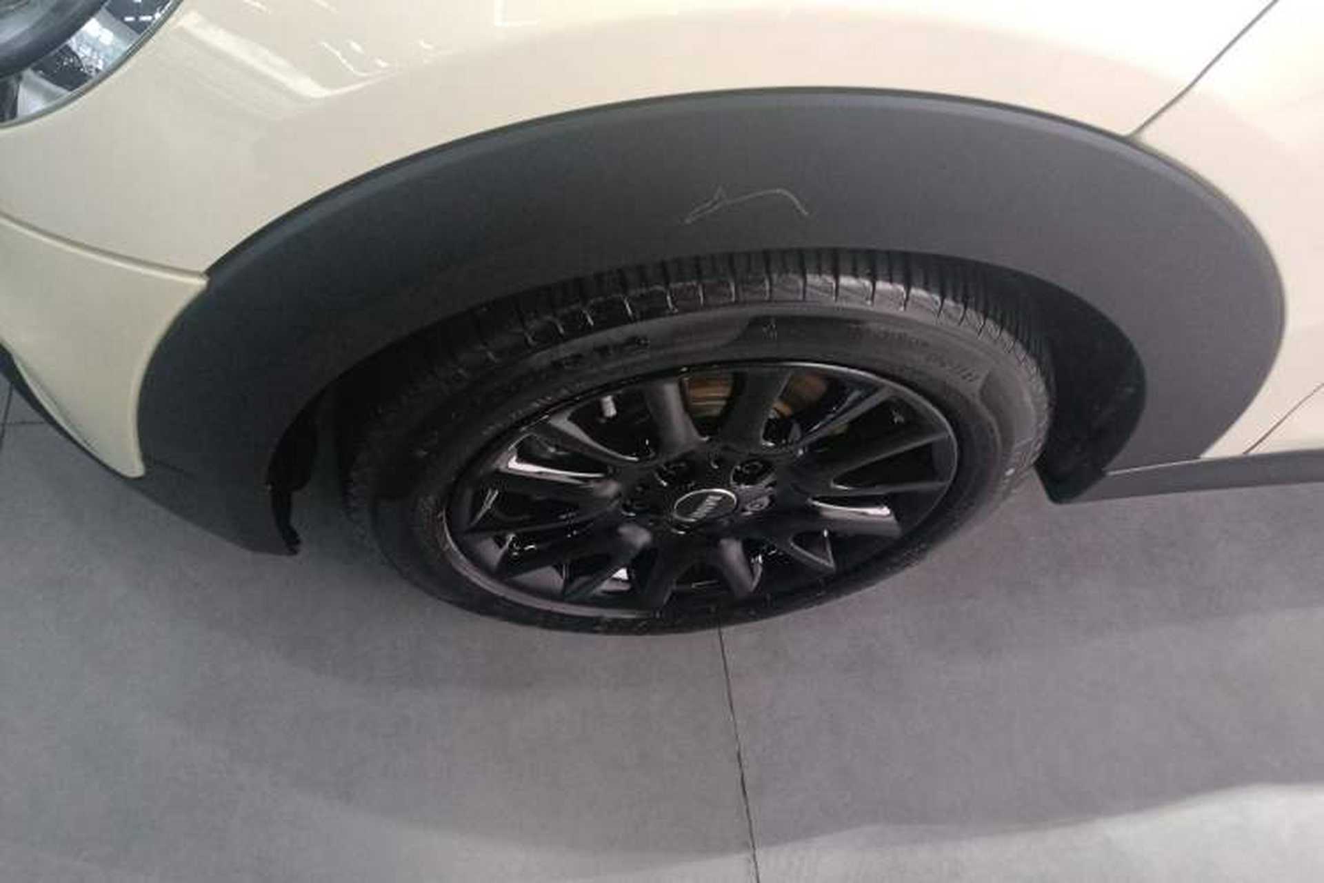 Used MINI 2021 1.5T COOPER Classic Edition Exterior 4