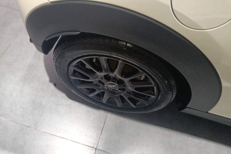 Used MINI 2021 1.5T COOPER Classic Edition Exterior 5