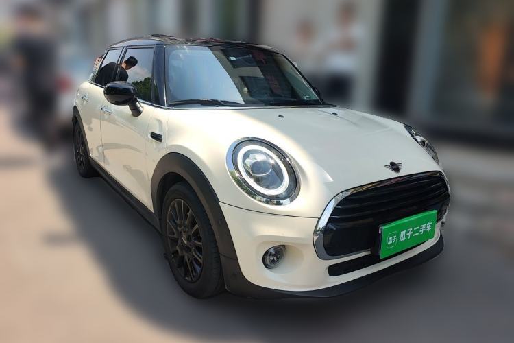 Used MINI 2021 1.5T COOPER Classic Edition Five-Door Version Front Right 45 Deg