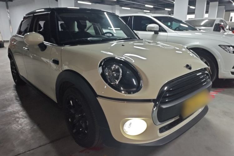 Used MINI 2021 1.5T ONE Five-Door Version Front Right 45 Deg