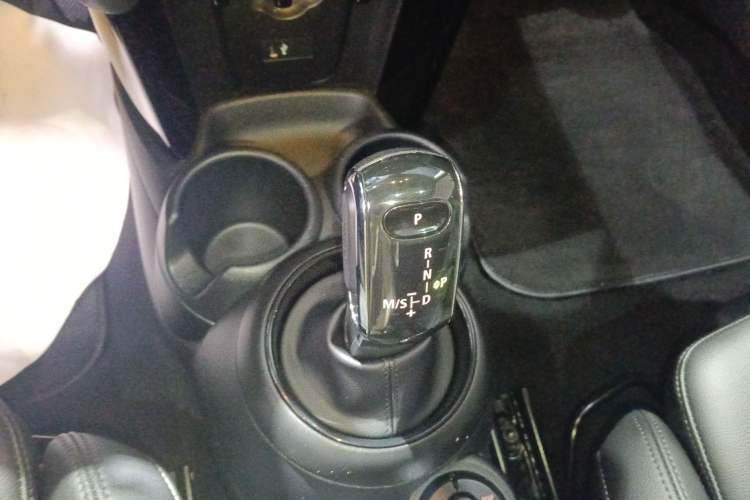 Used MINI 2021 1.5T COOPER Classic Edition Gear Lever