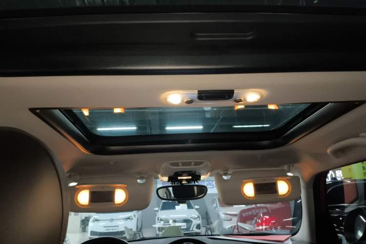 Used MINI 2021 1.5T COOPER Classic Edition Five-Door Version Headliner