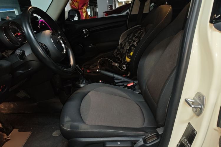 Used MINI 2021 1.5T ONE Five-Door Version Left Front Seat