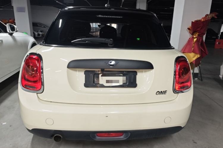 Used MINI 2021 1.5T ONE Five-Door Version Rear