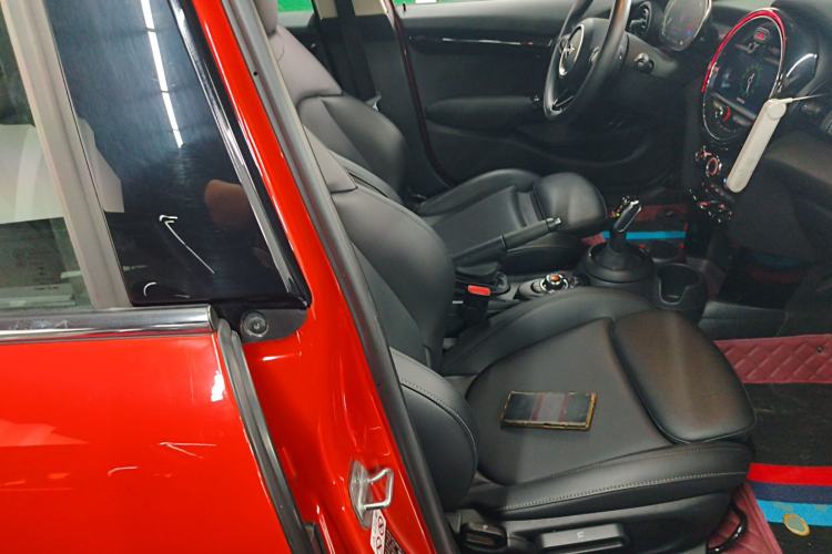 Used MINI 2021 1.5T COOPER Classic Edition Five-Door Version Right Front Seat