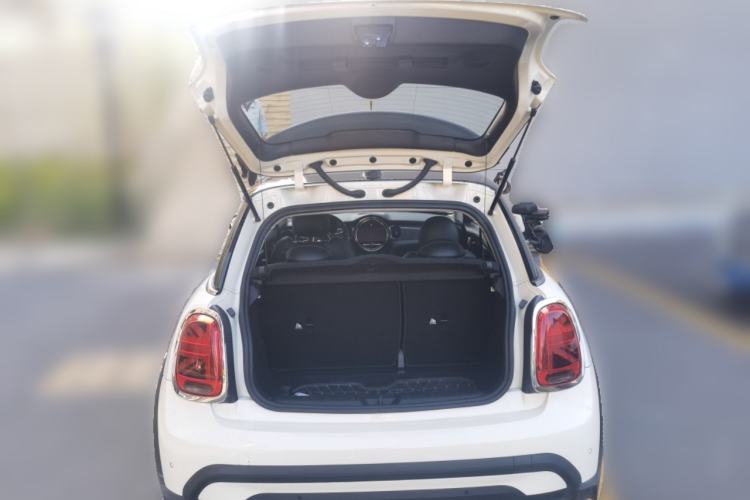 Used MINI 2021 1.5T COOPER Classic Edition Trunk