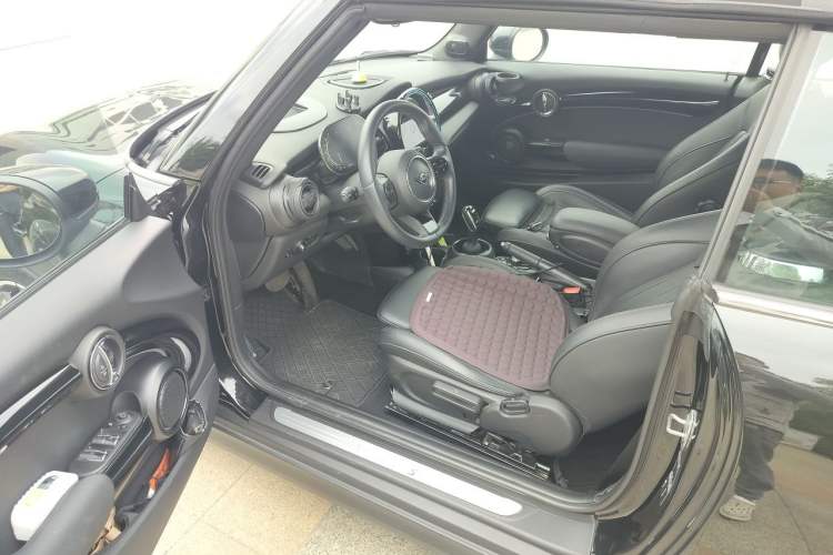 Used MINI 2022 2.0T COOPER S CABRIO Sidewalk Driver Seat